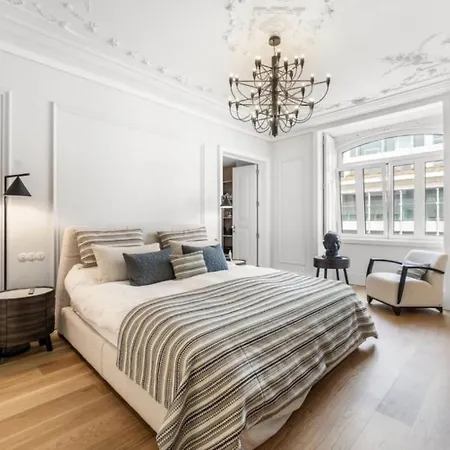 Luxury Flat In Apartamento *